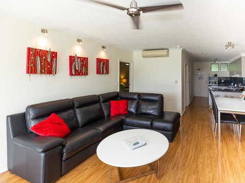 Beach Lodges - Accommodation Newcastle 32