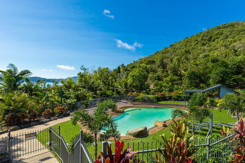 Beach Lodges - Accommodation Newcastle 1