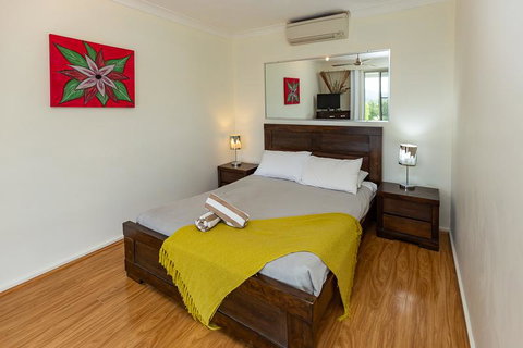Beach Lodges - Accommodation Newcastle 30
