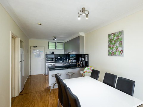 Beach Lodges - Accommodation Newcastle 28