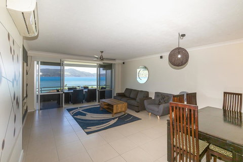 Beach Lodges - Accommodation Newcastle 2