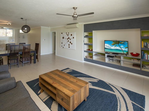 Beach Lodges - Accommodation Newcastle 13