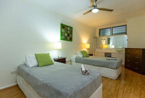 Beach Lodges - Accommodation Newcastle 27