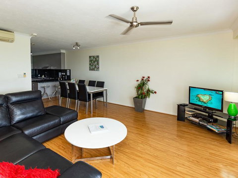 Beach Lodges - Accommodation Newcastle 31