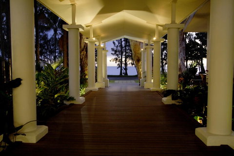 The Reef House Adults Retreat - Enjoy 28 Complimentary Inclusions - Accommodation Newcastle 13