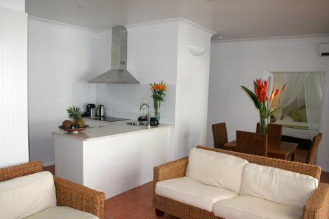 The Reef House Adults Retreat - Enjoy 28 Complimentary Inclusions - Accommodation Newcastle 41
