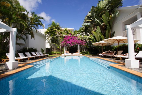 The Reef House Adults Retreat - Enjoy 28 Complimentary Inclusions - Accommodation Newcastle 1