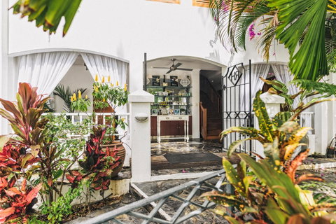 The Reef House Adults Retreat - Enjoy 28 Complimentary Inclusions - Accommodation Newcastle 14