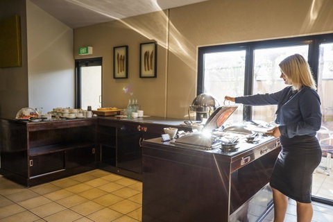 Emerald Maraboon Motor Inn - Accommodation Newcastle 19