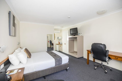 Emerald Maraboon Motor Inn - Accommodation Newcastle 22