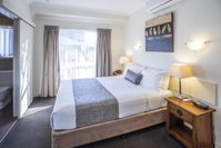 Book Emerald Accommodation Vacations Accommodation Newcastle Accommodation Newcastle