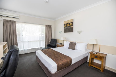 Emerald Maraboon Motor Inn - Accommodation Newcastle 37