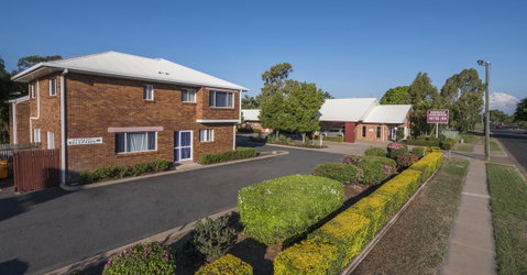 Emerald Maraboon Motor Inn - Accommodation Newcastle 5