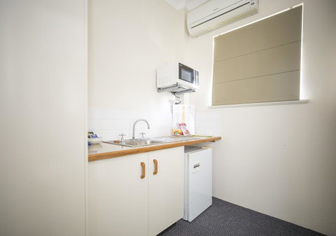 Emerald Maraboon Motor Inn - Accommodation Newcastle 31
