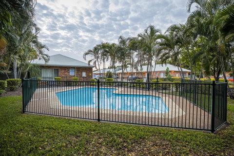 Emerald Maraboon Motor Inn - Accommodation Newcastle 11