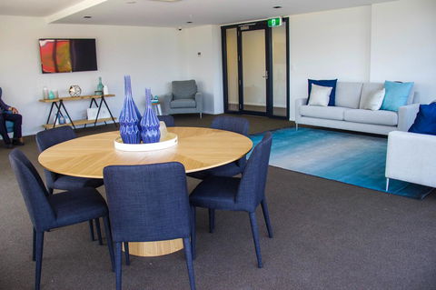 Synergy Broadbeach - Official - Accommodation Newcastle 12