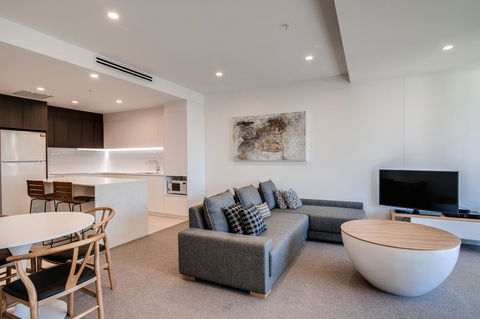 Iconic Kirra Beach Resort - Accommodation Newcastle 4