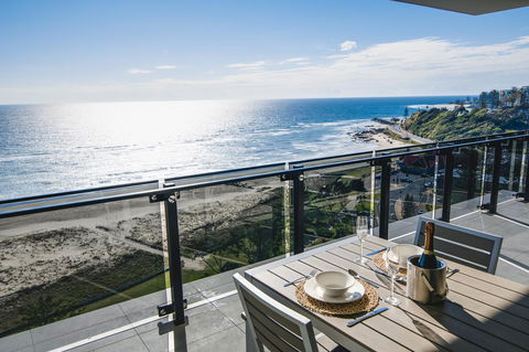 Iconic Kirra Beach Resort - Accommodation Newcastle 26