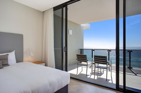 Iconic Kirra Beach Resort - Accommodation Newcastle 35