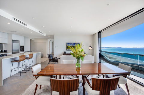 Iconic Kirra Beach Resort - Accommodation Newcastle 25