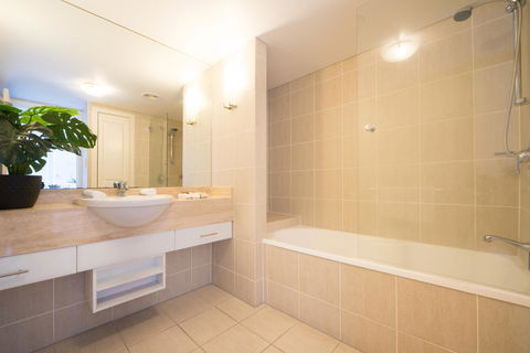 Pinnacles - Accommodation Newcastle 4