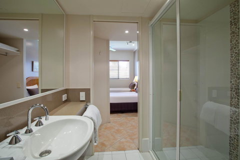 Coral Sands Beachfront Resort - Accommodation Newcastle 24