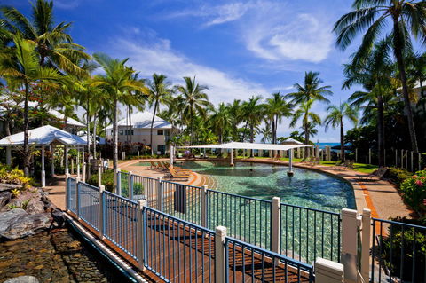 Coral Sands Beachfront Resort - Accommodation Newcastle 5