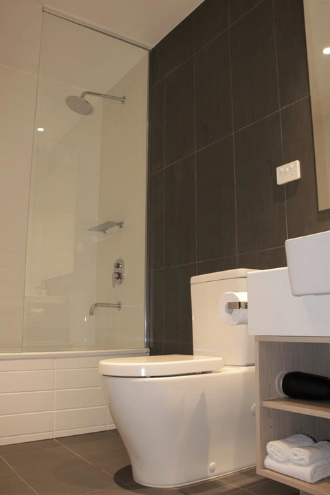 Quest Springfield Central - Accommodation Newcastle 8