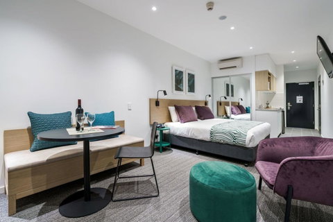 Quest Springfield Central - Accommodation Newcastle 2