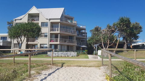 Sanctuary Beach Retreat - Accommodation Newcastle 24