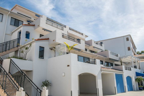 The Point Coolum - Accommodation Newcastle 17