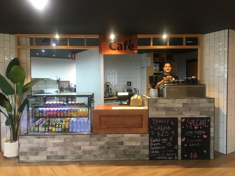 Woodroffe Hotel - Accommodation Newcastle 3