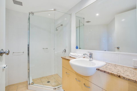 Kirra Beach Apartments - Accommodation Newcastle 14