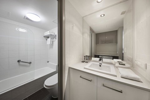 Novotel Surfers Paradise - Accommodation Newcastle 19