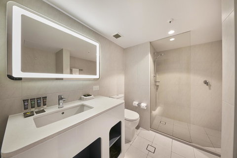 Novotel Surfers Paradise - Accommodation Newcastle 16