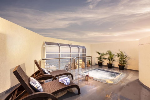 Novotel Surfers Paradise - Accommodation Newcastle 1
