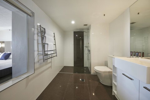 Novotel Surfers Paradise - Accommodation Newcastle 30