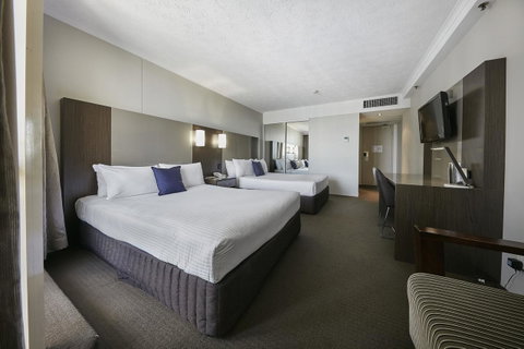 Novotel Surfers Paradise - Accommodation Newcastle 11