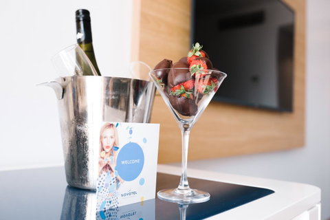 Novotel Surfers Paradise - Accommodation Newcastle 34