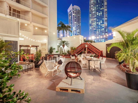 Novotel Surfers Paradise - Accommodation Newcastle 0