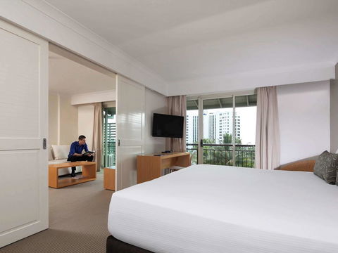Novotel Cairns Oasis Resort - Accommodation Newcastle 41
