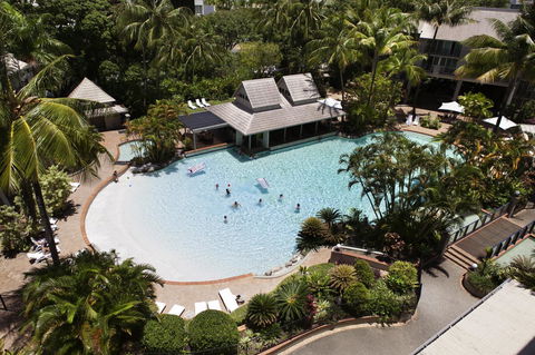 Novotel Cairns Oasis Resort - Accommodation Newcastle 37