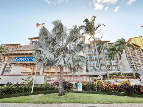 Novotel Cairns Oasis Resort - Accommodation Newcastle 43
