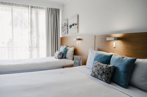 Novotel Cairns Oasis Resort - Accommodation Newcastle 23
