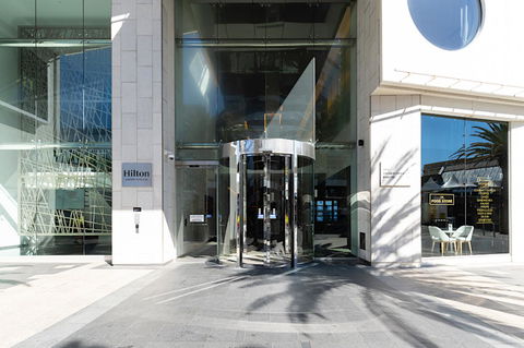 H Luxury Residence Apartments - Holiday Paradise - Accommodation Newcastle 17