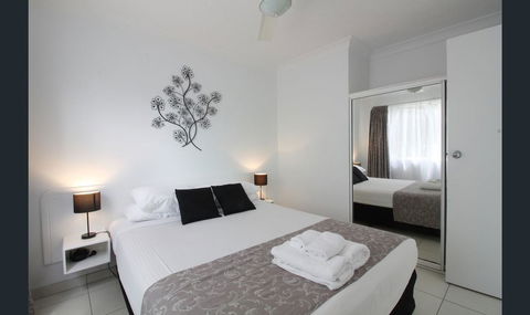 Bay Of Palms - Accommodation Newcastle 7