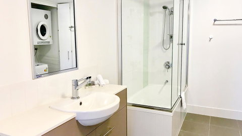 Oaks Townsville Gateway Suites - Accommodation Newcastle 7