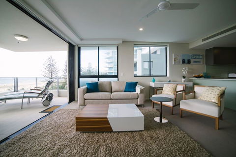Pure Kirra - Accommodation Newcastle 9