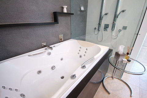 Oceans Mooloolaba - Accommodation Newcastle 35