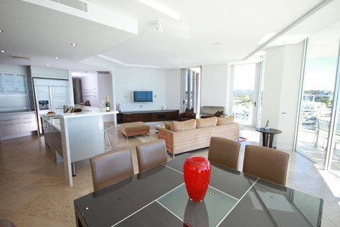Oceans Mooloolaba - Accommodation Newcastle 25